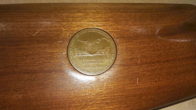 Winchester Commemorativo "Golden Spike" mod. 94 Cal. 30-30 - immagine 6