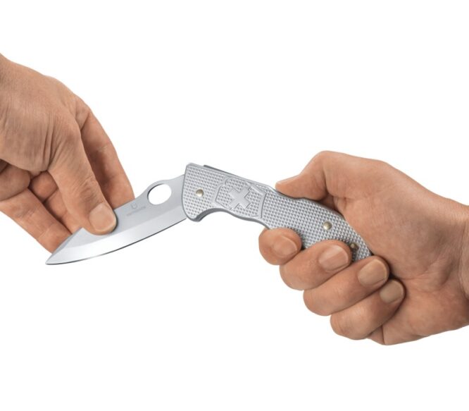 Victorinox  Hunter Pro M Alox Silver